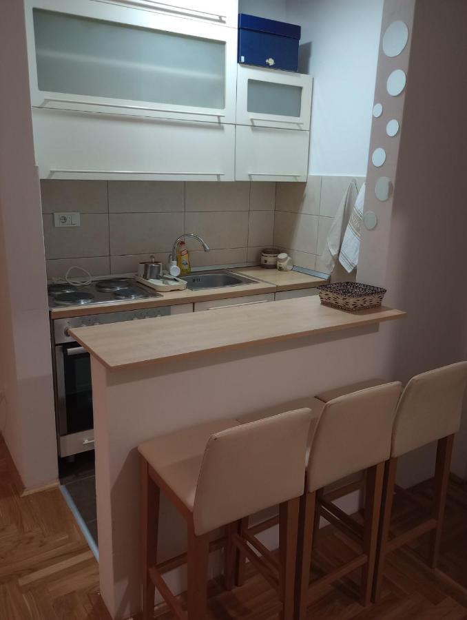 Stan U Krnjaci Leilighet Beograd Eksteriør bilde